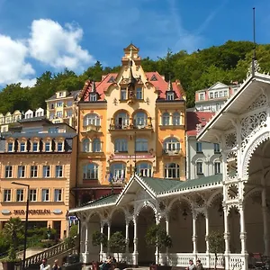 Romance Szálloda
